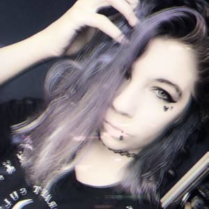 Meet your Posher, Carolyn